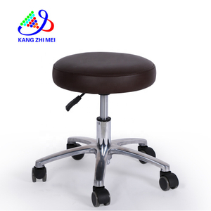 Muebles de salón de belleza Kangmei, taburete de técnico de pedicura rodante redondo hidráulico ajustable, silla con ruedas
